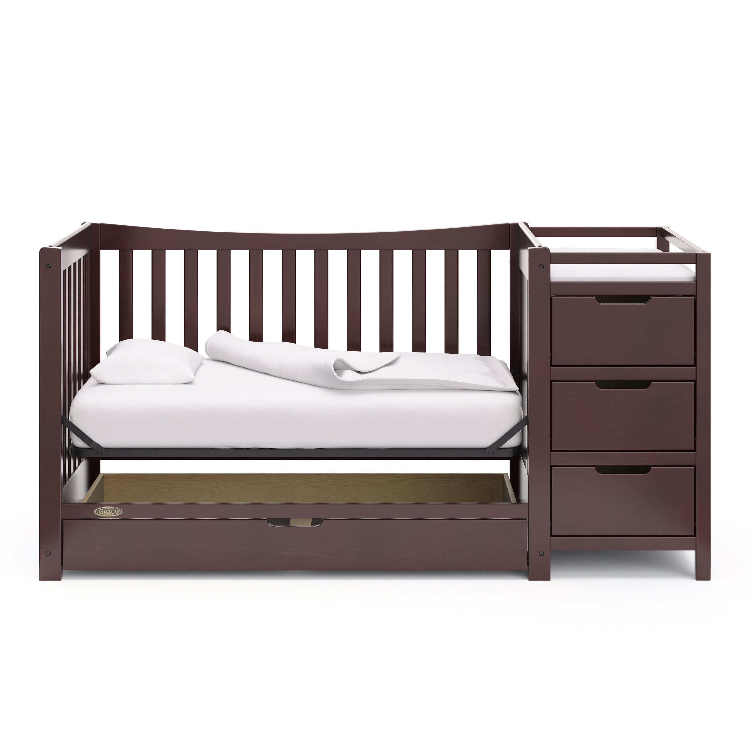 Graco® Remi™ 4-in-1 Convertible Crib and Changer with Drawer.