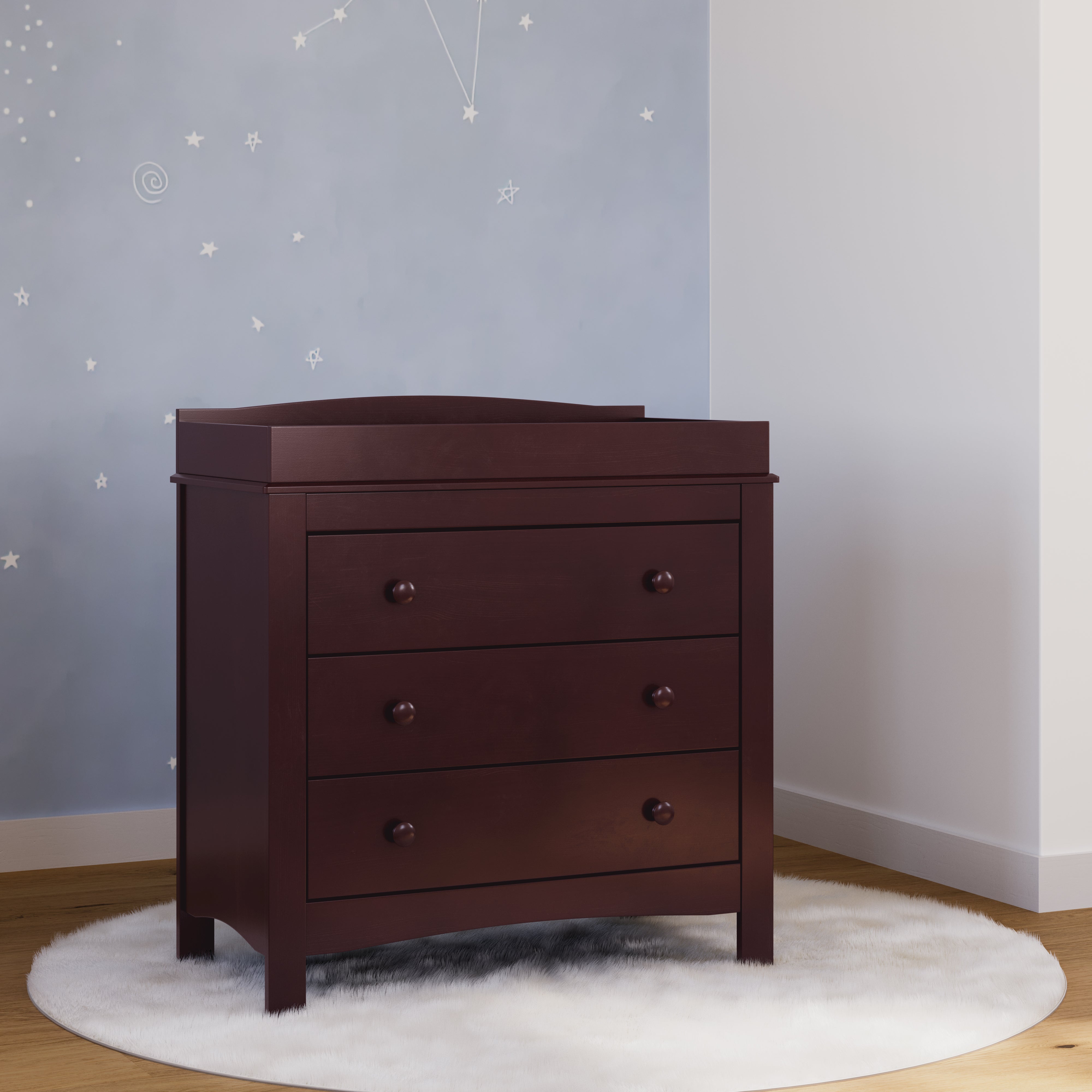 Graco® Noah 3 Drawer Chest with Changing Topper.