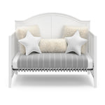 White crib in daybed conversion