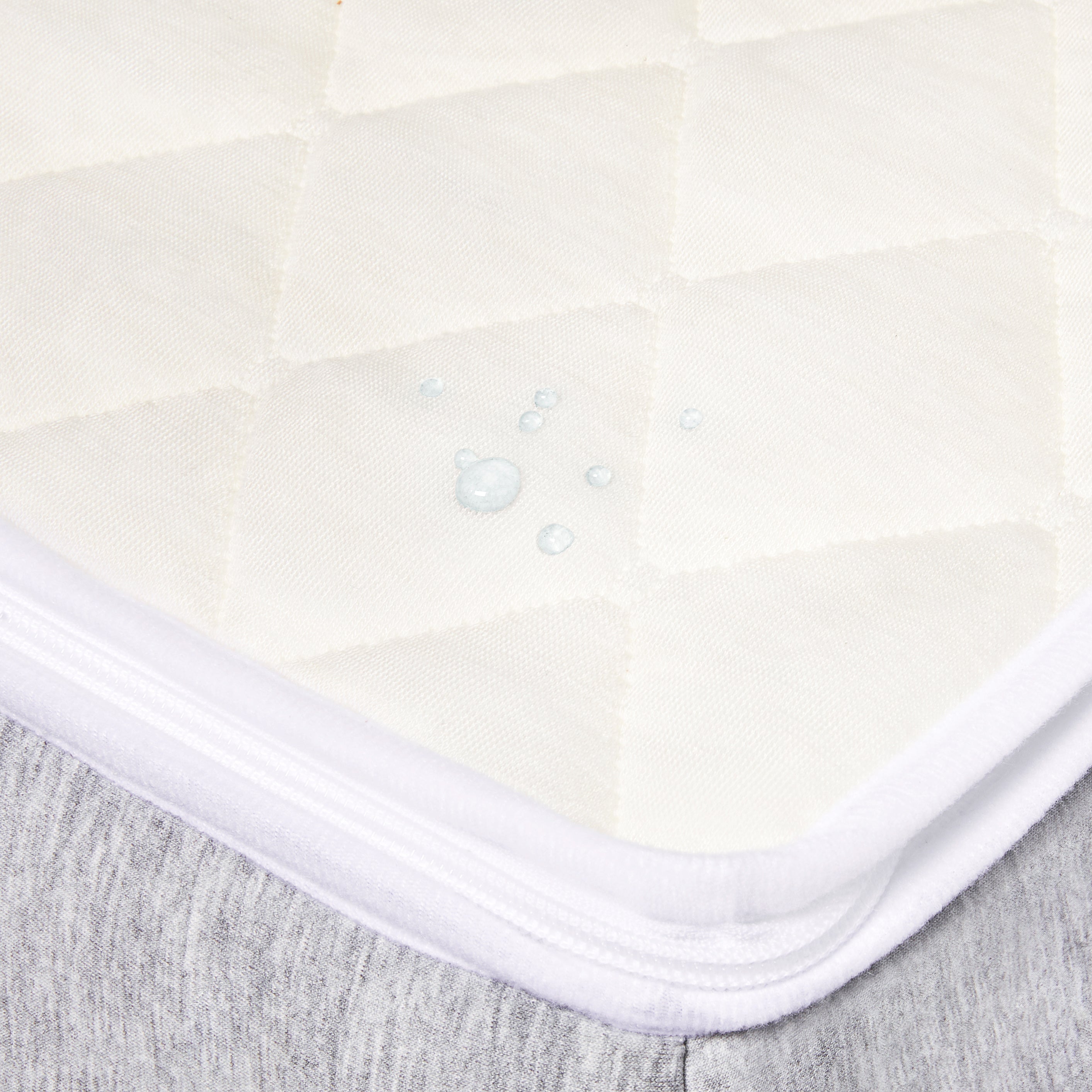 Graco Ultra mattress close up of waterproof cover